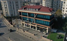 Hmz Luxury Hotel  4*